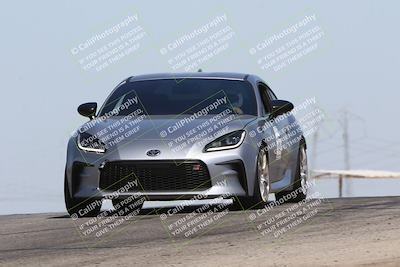 media/Sep-14-2024-Speed Ventures (Sat) [[a2bf28f496]]/Yellow Group/Session 2 (Grapevine)/